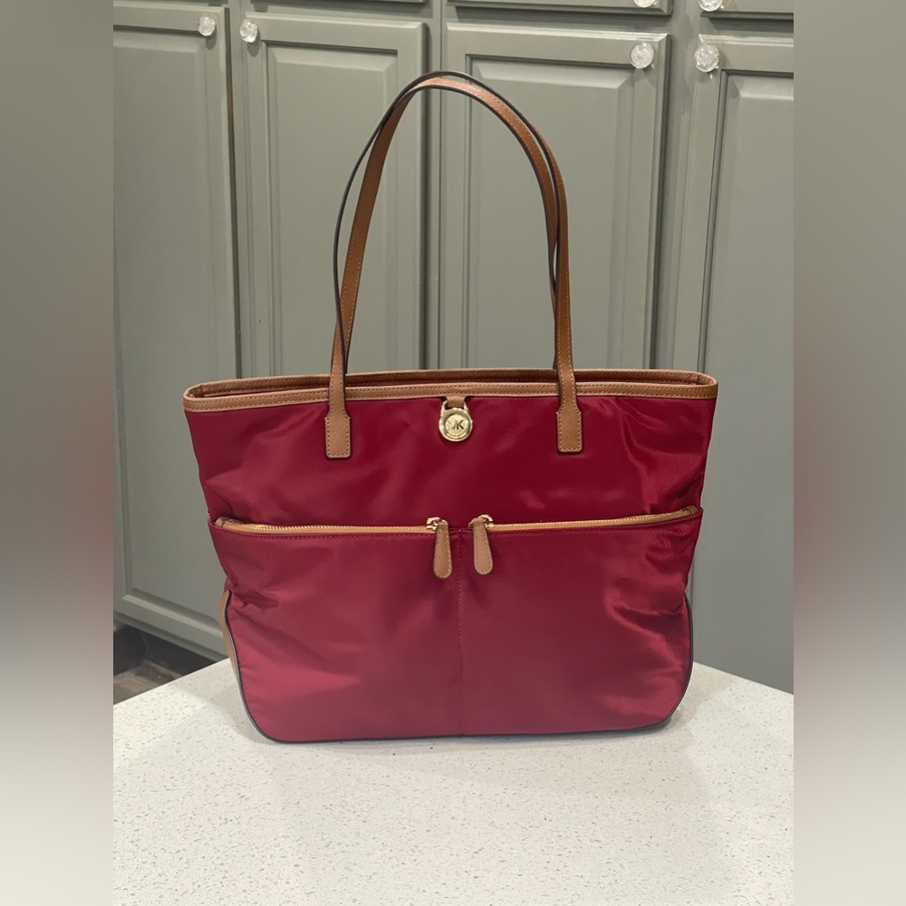 NWOT Michael Michael kors tote bag - Picture 1 of 9